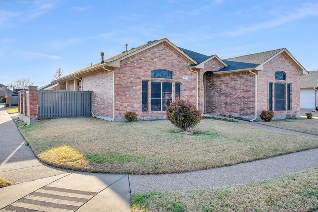 201 Bluebonnet Lane, Waxahachie, TX 75165
