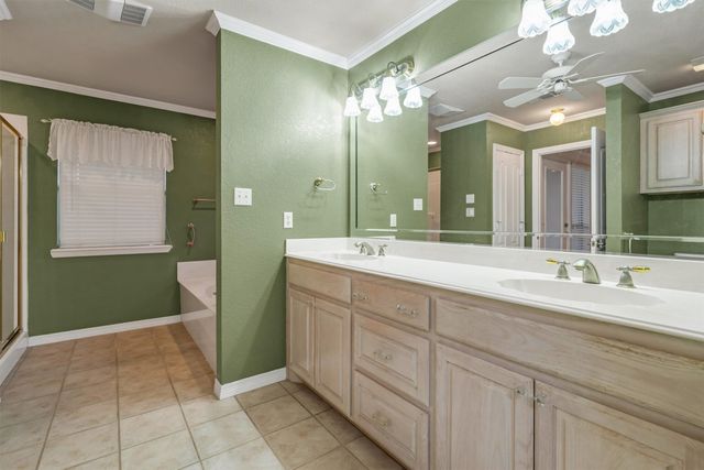 201 Bluebonnet Lane, Waxahachie, TX 75165