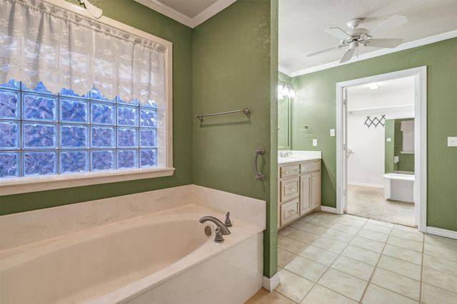 201 Bluebonnet Lane, Waxahachie, TX 75165