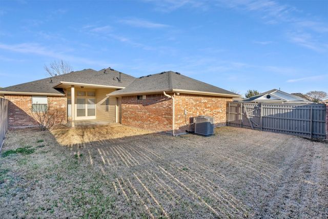 201 Bluebonnet Lane, Waxahachie, TX 75165