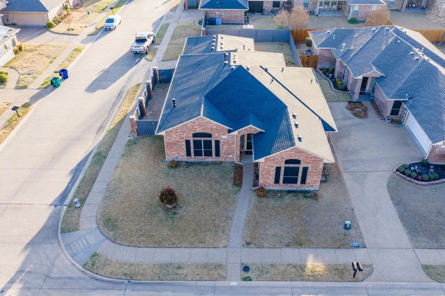 201 Bluebonnet Lane, Waxahachie, TX 75165