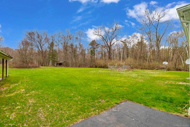 2828 Lakeshore Road, Sanilac Twp, MI 48401