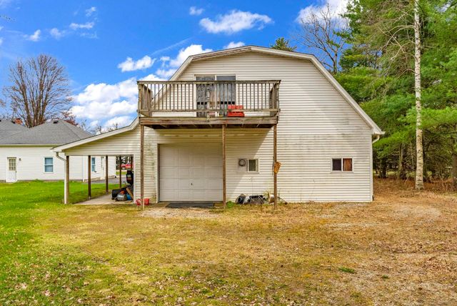 2828 Lakeshore Road, Sanilac Twp, MI 48401