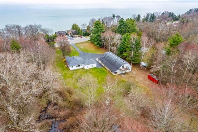 2828 Lakeshore Road, Sanilac Twp, MI 48401