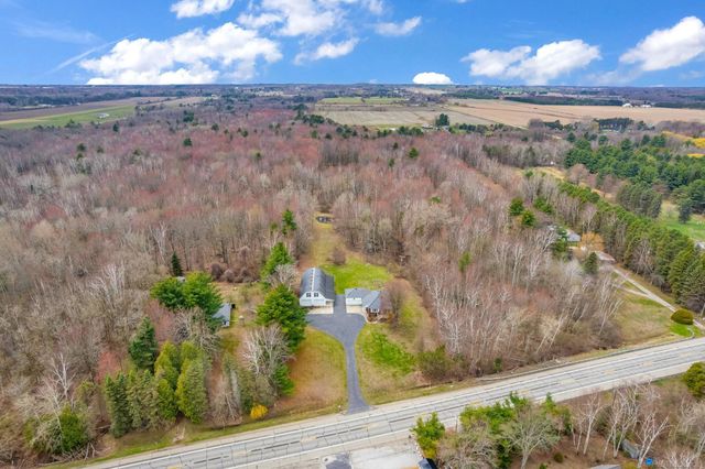 2828 Lakeshore Road, Sanilac Twp, MI 48401