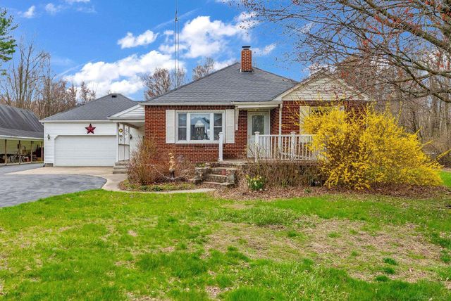 2828 Lakeshore Road, Sanilac Twp, MI 48401