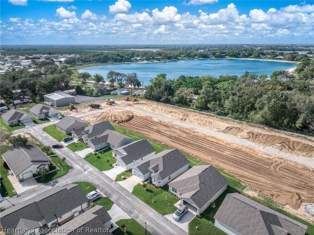 648 W Carmichael Street, Avon Park, FL 33825