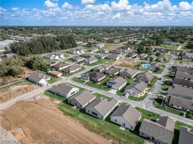 648 W Carmichael Street, Avon Park, FL 33825