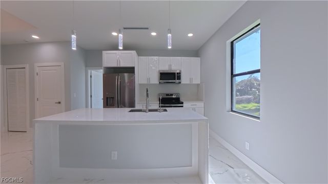 3805 17th ST W, Lehigh Acres, FL 33971