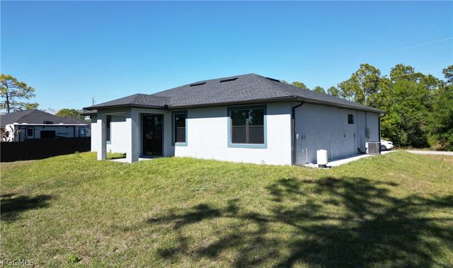 3805 17th ST W, Lehigh Acres, FL 33971