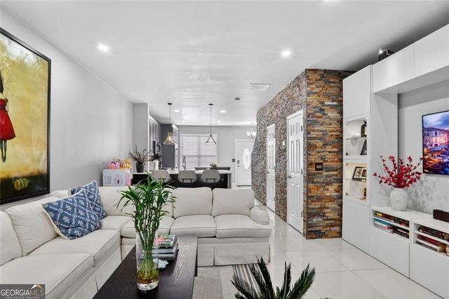 205 Devonshire Drive, Alpharetta, GA 30022