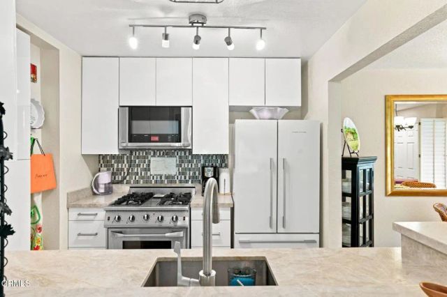 2253 Martinique Lane, Oxnard, CA 93035