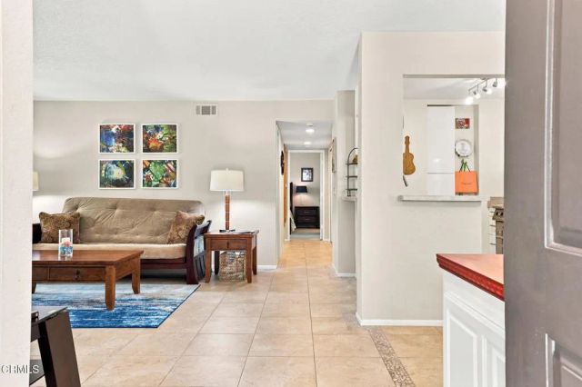 2253 Martinique Lane, Oxnard, CA 93035