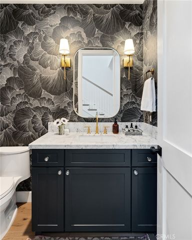 2517 Elm Avenue, Manhattan Beach, CA 90266