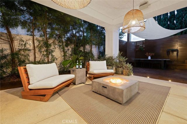 2517 Elm Avenue, Manhattan Beach, CA 90266