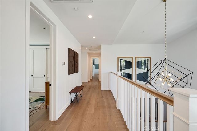 2517 Elm Avenue, Manhattan Beach, CA 90266