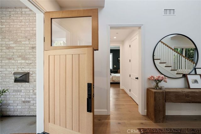 2517 Elm Avenue, Manhattan Beach, CA 90266