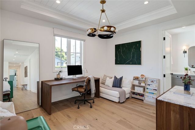 2517 Elm Avenue, Manhattan Beach, CA 90266