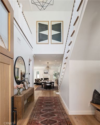 2517 Elm Avenue, Manhattan Beach, CA 90266