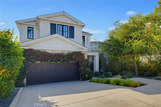 2517 Elm Avenue, Manhattan Beach, CA 90266