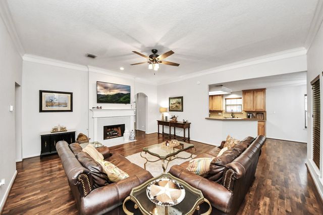 5718 Skydale Lane, Richmond, TX 77469