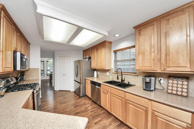 5718 Skydale Lane, Richmond, TX 77469