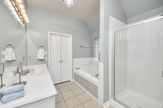 5718 Skydale Lane, Richmond, TX 77469