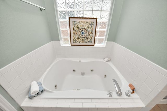 5718 Skydale Lane, Richmond, TX 77469