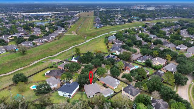 5718 Skydale Lane, Richmond, TX 77469