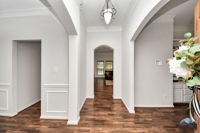 5718 Skydale Lane, Richmond, TX 77469