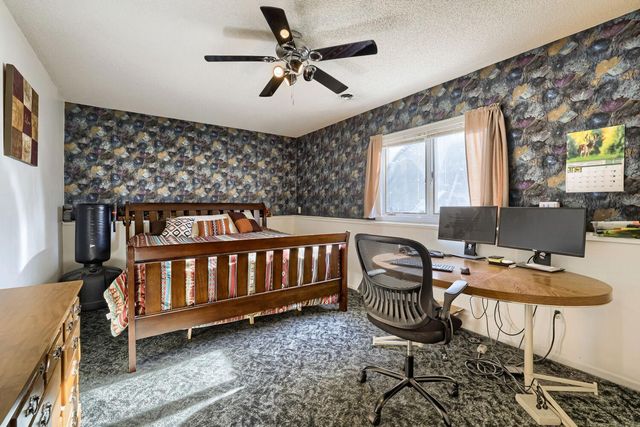 39119 Riverside Court, North Branch, MN 55056