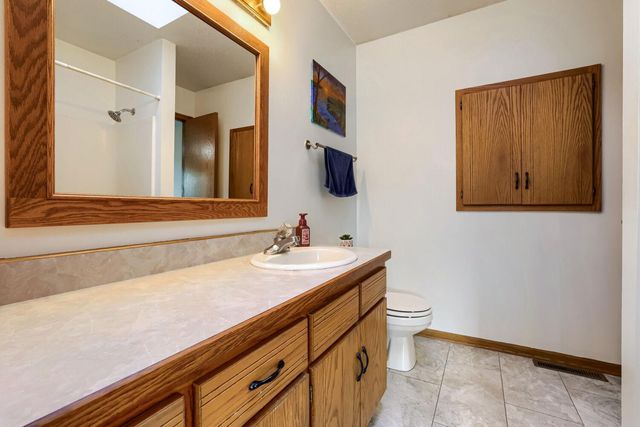 39119 Riverside Court, North Branch, MN 55056