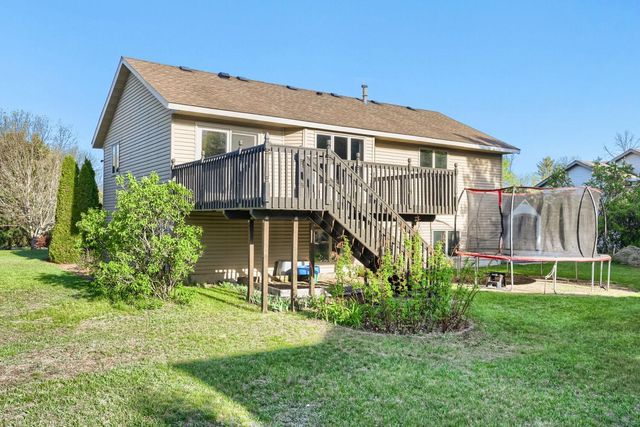 39119 Riverside Court, North Branch, MN 55056