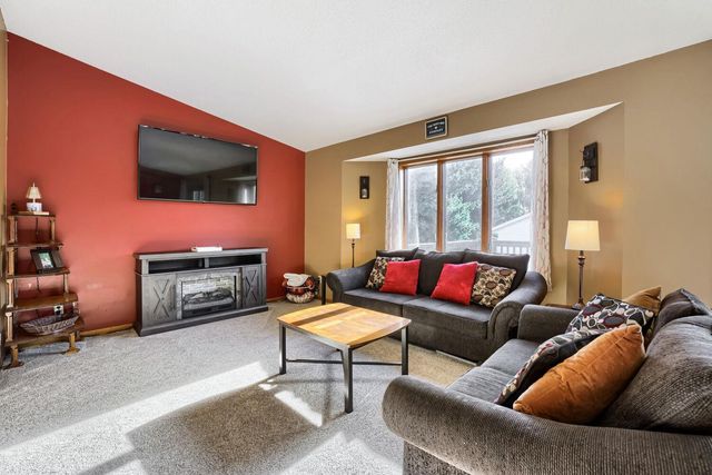 39119 Riverside Court, North Branch, MN 55056