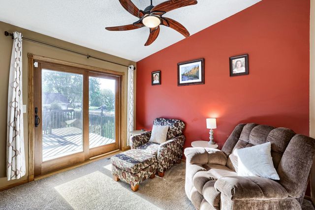 39119 Riverside Court, North Branch, MN 55056