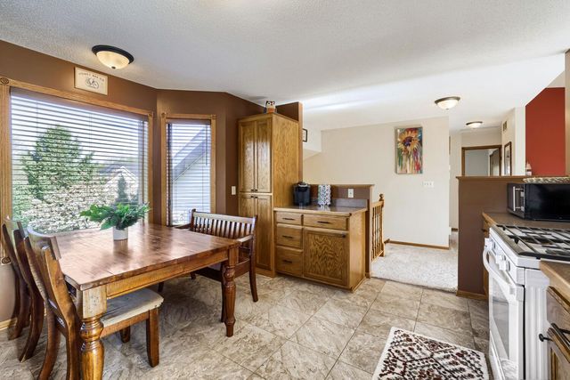39119 Riverside Court, North Branch, MN 55056