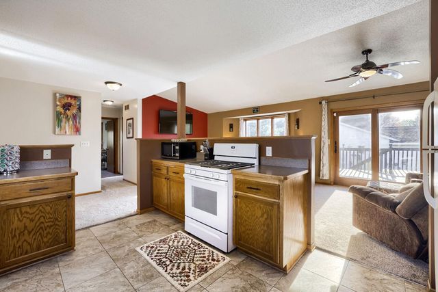 39119 Riverside Court, North Branch, MN 55056