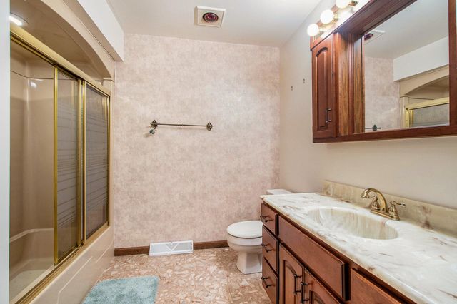 2091 Hidden Valley Drive, Crown Point, IN 46307