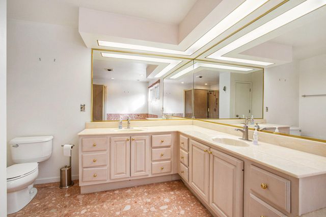 2091 Hidden Valley Drive, Crown Point, IN 46307