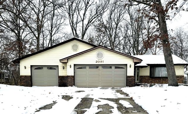 2091 Hidden Valley Drive, Crown Point, IN 46307