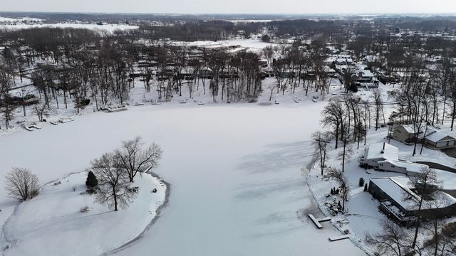 2091 Hidden Valley Drive, Crown Point, IN 46307