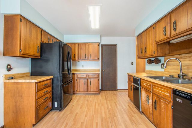 2091 Hidden Valley Drive, Crown Point, IN 46307