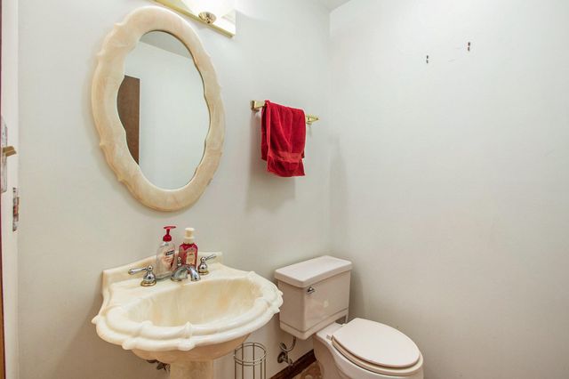 2091 Hidden Valley Drive, Crown Point, IN 46307