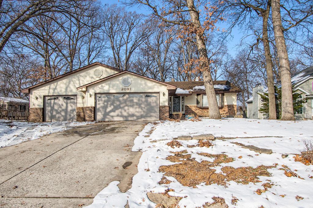 2091 Hidden Valley Drive, Crown Point, IN 46307