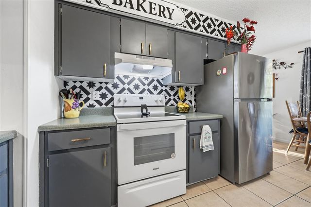 9050 SW 101ST LANE, Ocala, FL 34481