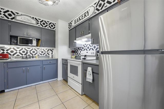 9050 SW 101ST LANE, Ocala, FL 34481