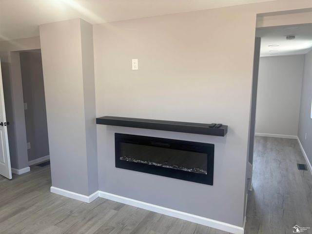 604 W 10th Street, Monroe, MI 48161