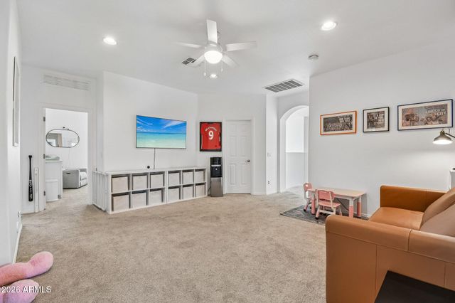 4743 S STAR CANYON Drive, Gilbert, AZ 85297