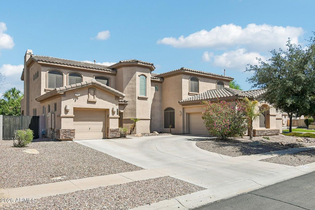 4743 S STAR CANYON Drive, Gilbert, AZ 85297 — exterior