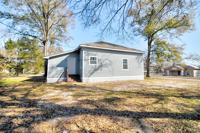 322 Montrose Street, Lufkin, TX 75901